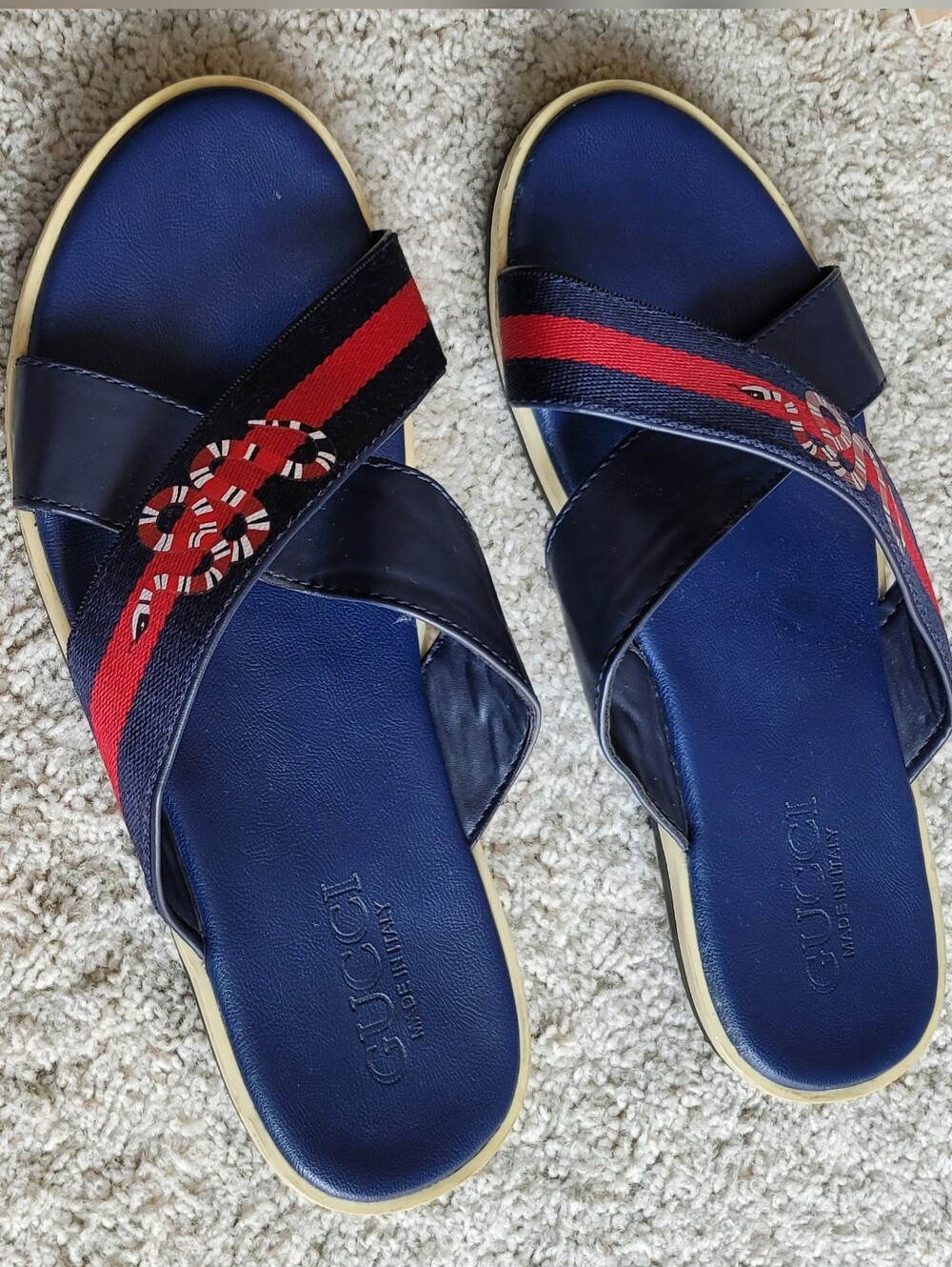 Gucci Navy Leather Sandals Red Accents & Snake Emblem Very Good Condition - Picture 4 of 7